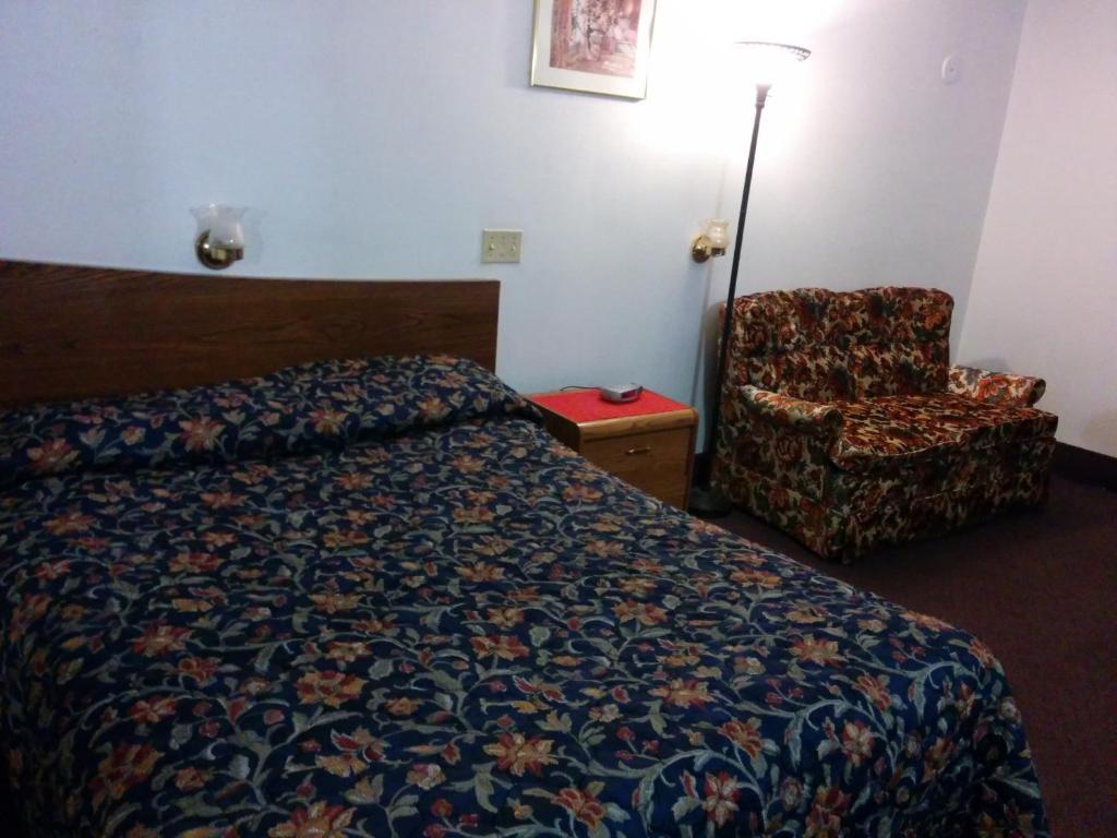Burnside Hotel Dartmouth Room photo