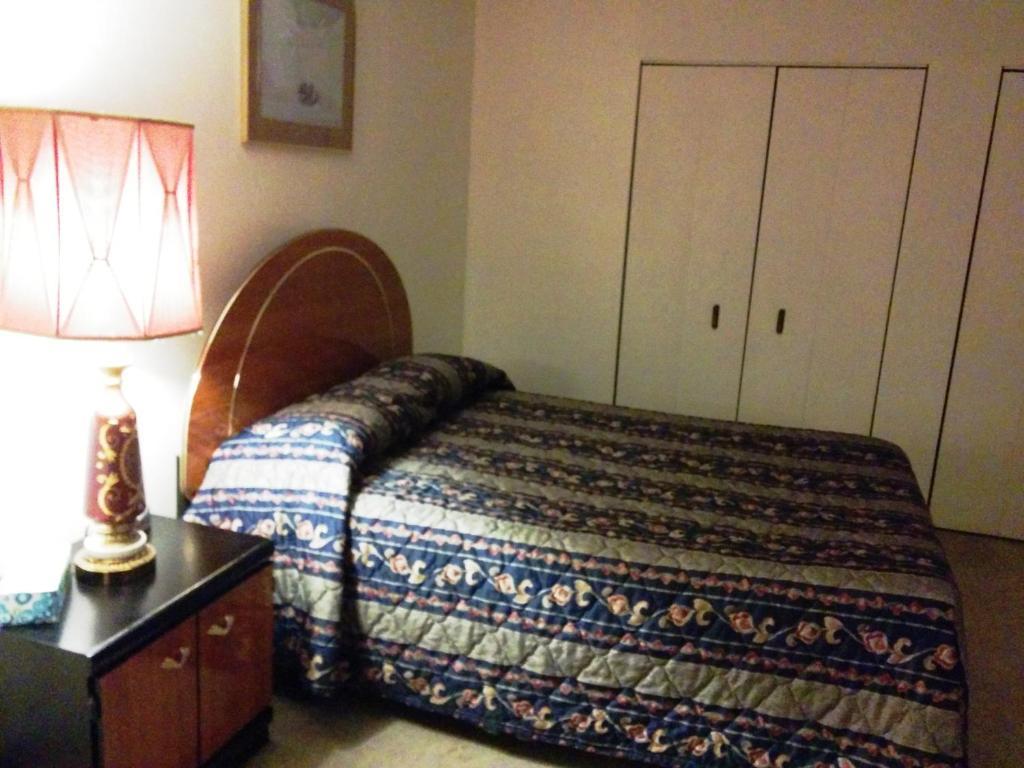 Burnside Hotel Dartmouth Room photo